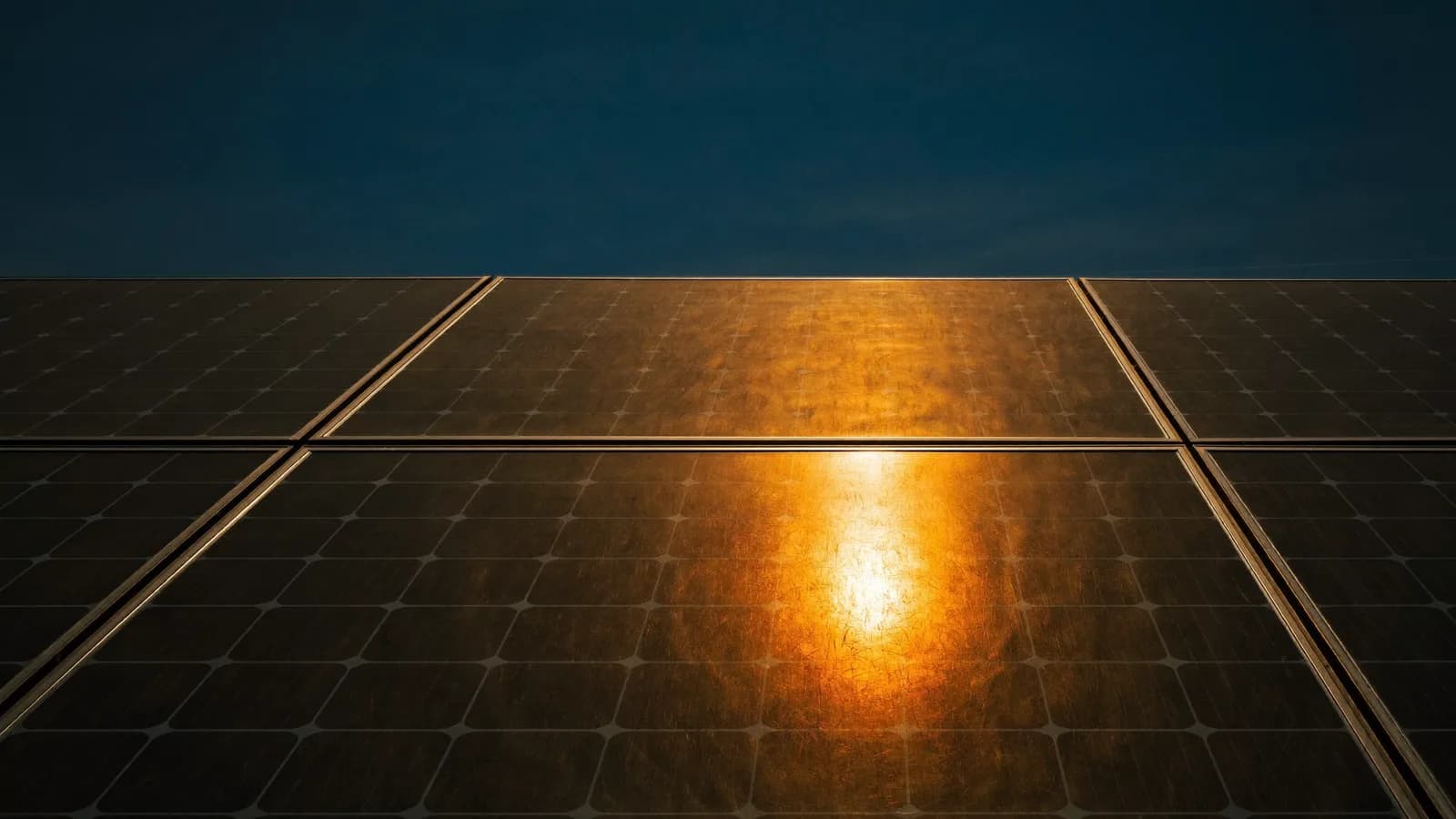 ¿Cuánto produce un panel solar al día en México?